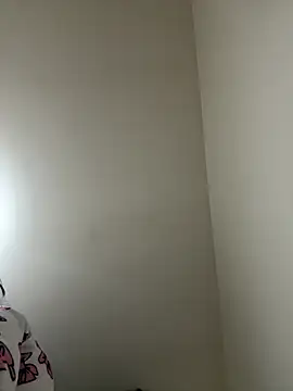 Miss juicy babes69 online show from April 19, 2026, 9:06 pm