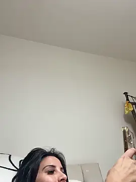 Miss juicy babes69 online show from April 4, 2026, 3:24 am