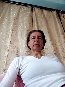 Snapshot of Tania9876 chatting on May 31, 2026, 6:41 am Tania9876 online show from May 31, 2026, 6:41 am