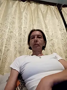 Snapshot of Tania9876 chatting on June 13, 2026, 7:45 pm Tania9876 online show from June 13, 2026, 7:45 pm