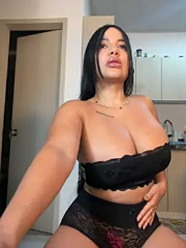 Snapshot of Serafina_del_Mar__ chatting on July 28, 2026, 10:31 pm Serafina del Mar online show from July 28, 2026, 10:31 pm