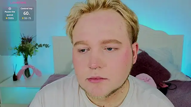 BlondeRebe online show from March 10, 2026, 3:54 am