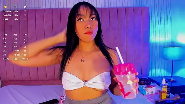 ValeriaRey  online show from April 23, 2026, 8:10 pm