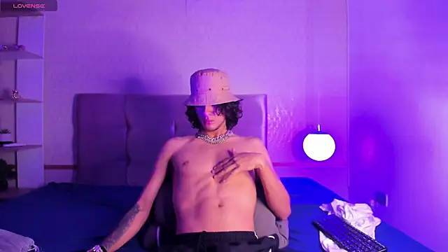 Skinny Mac online show from June 3, 2026, 2:33 pm