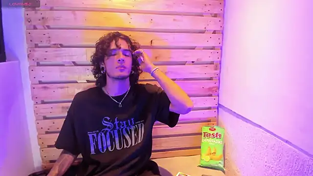 Skinny Mac online show from April 6, 2026, 2:18 pm