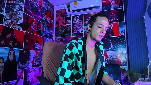 Skinny Mac online show from May 14, 2026, 12:29 am