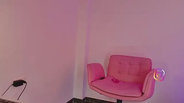 kittymyers online show from May 12, 2026, 2:12 pm