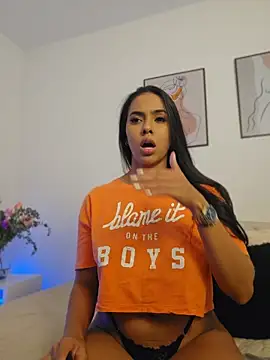 Victoria Evanss online show from July 2, 2026, 9:32 pm