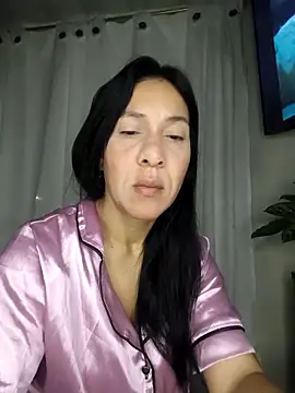 Camillemonroe  online show from April 26, 2026, 8:44 am