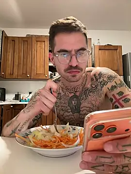 Snapshot of matC_of chatting on March 26, 2026, 6:39 pm matC of online show from March 26, 2026, 6:39 pm