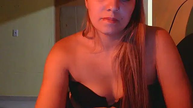 Snapshot of candydesiree chatting on April 30, 2026, 8:57 pm candydesiree online show from April 30, 2026, 8:57 pm