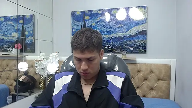 Snapshot of AlessandroFranco chatting on June 3, 2026, 1:23 pm AlessandroFranco online show from June 3, 2026, 1:23 pm