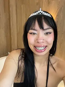 Queen Chanel XXX online show from March 16, 2026, 7:38 pm