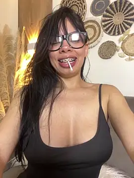 Queen Chanel XXX online show from April 30, 2026, 8:57 pm