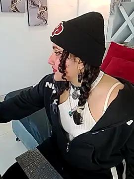 Liily Foxxy online show from April 9, 2026, 11:05 am