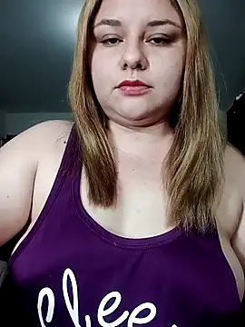 Snapshot of jennyyhottt chatting on April 14, 2026, 6:35 pm jennyyhottt online show from April 14, 2026, 6:35 pm