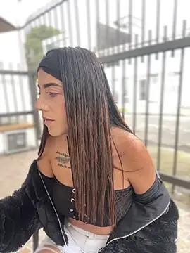 Electra Pinkk online show from March 26, 2026, 1:53 pm