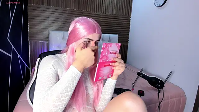 SophieWolf  online show from March 17, 2026, 5:10 am