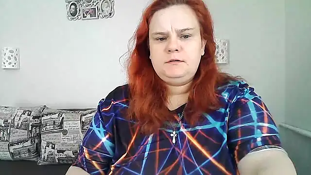 DollyGersonn online show from April 24, 2026, 7:54 am