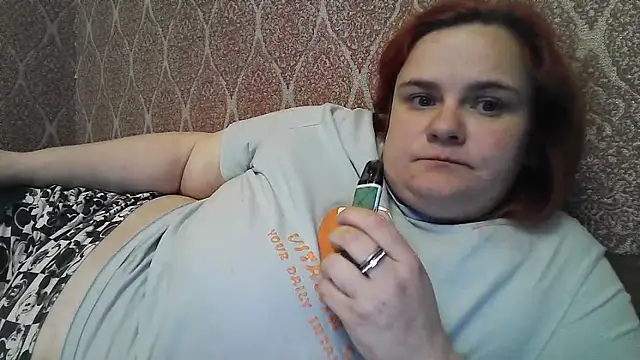 DollyGersonn online show from April 28, 2026, 5:39 pm