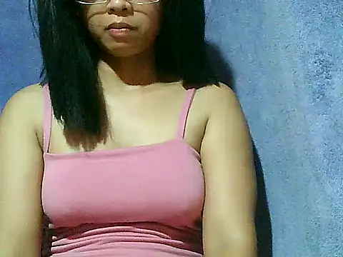SAM SMILE XOXO online show from May 4, 2026, 12:41 pm