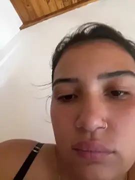 Snapshot of miicbebita chatting on March 31, 2026, 4:20 pm miicbebita online show from March 31, 2026, 4:20 pm