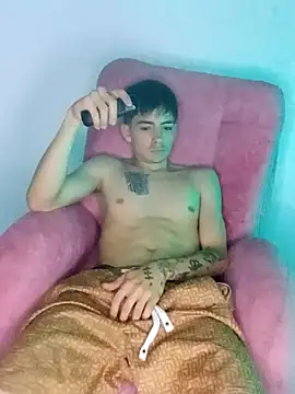 Pupydogg online show from April 19, 2026, 11:07 pm