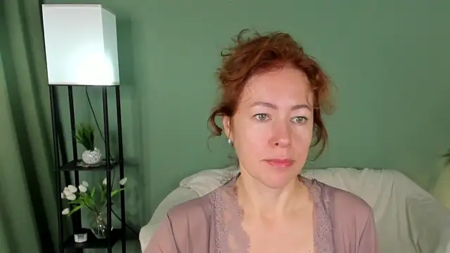 Snapshot of LeticiaRomano chatting on July 10, 2026, 4:01 am LeticiaRomano online show from July 10, 2026, 4:01 am