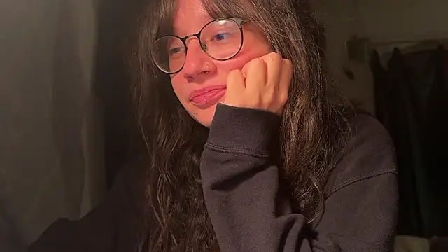 Snapshot of nyxo_ chatting on March 25, 2026, 10:19 pm nyxo online show from March 25, 2026, 10:19 pm