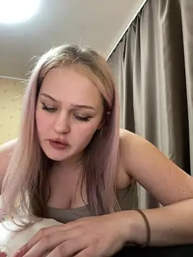 keeeessyyy online show from April 1, 2026, 11:12 pm