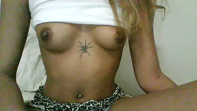 zandralanea online show from April 23, 2026, 4:30 am