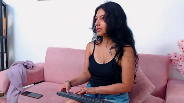 Tamar4 f00x online show from May 2, 2026, 12:43 pm