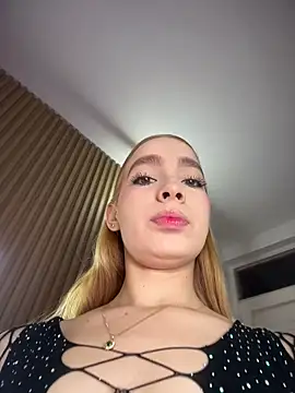 Isabella gaviria online show from March 20, 2026, 11:39 pm