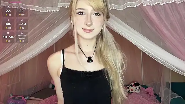 Snapshot of OnlyEva1 chatting on May 24, 2026, 8:47 am OnlyEva1 online show from May 24, 2026, 8:47 am