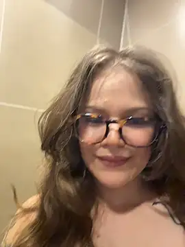 Snapshot of Tallulah_Kinky chatting on July 2, 2026, 5:19 pm Tallulah Kinky online show from July 2, 2026, 5:19 pm
