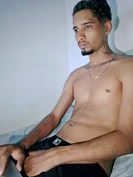 Snapshot of Vilao_18 chatting on April 19, 2026, 2:40 pm Vilao 18 online show from April 19, 2026, 2:40 pm