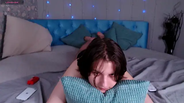 Snapshot of delalex chatting on March 12, 2026, 8:02 pm delalex online show from March 12, 2026, 8:02 pm