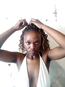 Cocoa-Honey12 online show from May 1, 2026, 12:21 pm