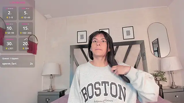 Violettaa Stone online show from April 4, 2026, 7:20 pm