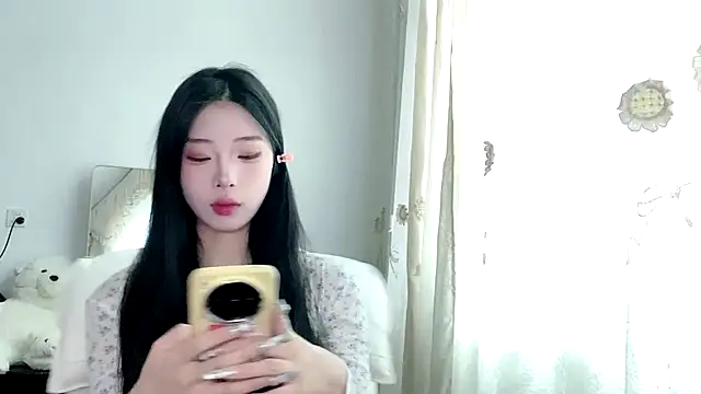 Snapshot of yiyibaby2026 chatting on April 29, 2026, 2:05 am yiyibaby2026 online show from April 29, 2026, 2:05 am