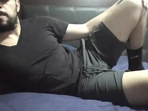 Snapshot of Sergiomachine69 chatting on July 3, 2026, 6:09 am Sergiomachine69 online show from July 3, 2026, 6:09 am