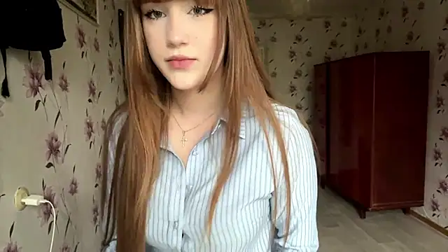 AnnaWasp online show from May 18, 2026, 4:18 am