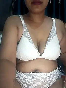 Snapshot of sexy_pink46 chatting on August 4, 2026, 6:45 pm sexy pink46 online show from August 4, 2026, 6:45 pm