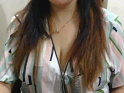 Snapshot of spicy_Zara chatting on April 14, 2026, 11:04 am spicy Zara online show from April 14, 2026, 11:04 am