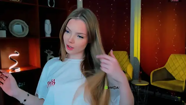 maddy moah online show from May 18, 2026, 5:02 am