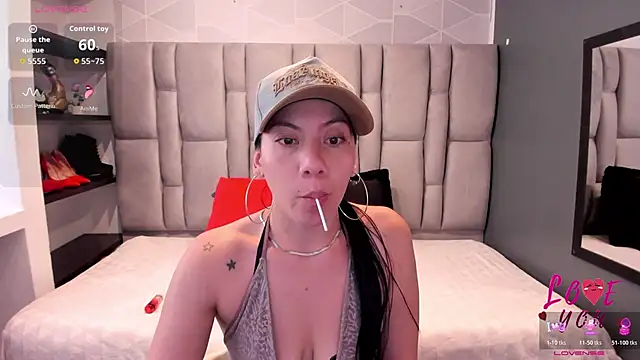 Snapshot of Abril_Fox__ chatting on June 6, 2026, 7:30 pm Abril Fox online show from June 6, 2026, 7:30 pm