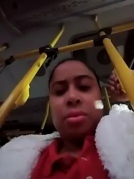 gatinha20257 online show from July 15, 2026, 9:38 am