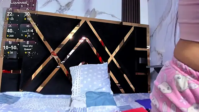 dajacatt online show from April 21, 2026, 6:36 pm