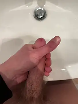 Snapshot of Jungertyp995 chatting on March 28, 2026, 1:34 pm Jungertyp995 online show from March 28, 2026, 1:34 pm