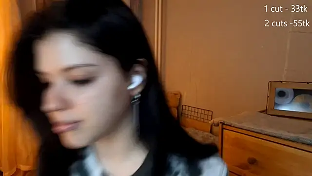 MiaTemptress online show from April 28, 2026, 1:59 pm